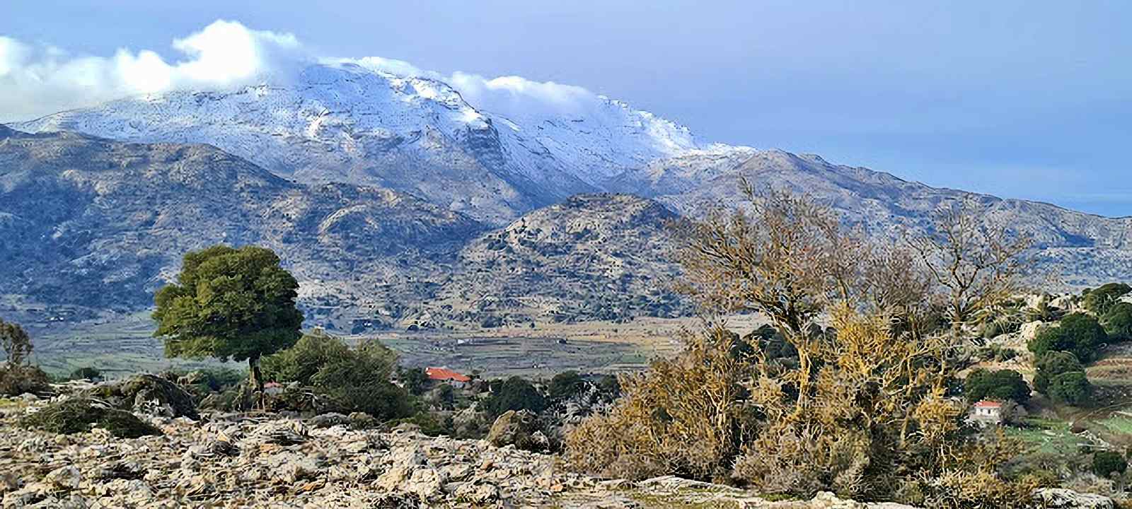 Πεζοπορία στο οροπέδιο Καθαρού