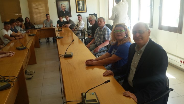η Νεολαία διαμορφώνει το Μέλλον, Βιάννος