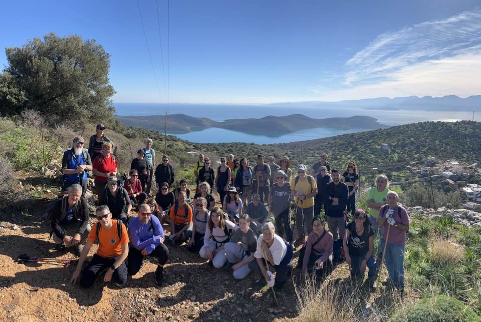 Πεζοπορία, Ελούντα, Πινές, Τσιφλίκι