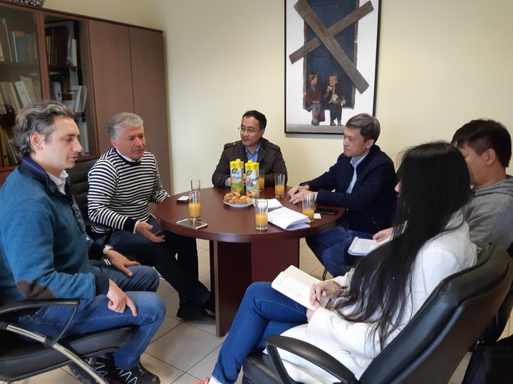 Στον Δήμαρχο Σητείας εκπρόσωποι της κατασκευαστικής του ηλιοθερμικού σταθμού