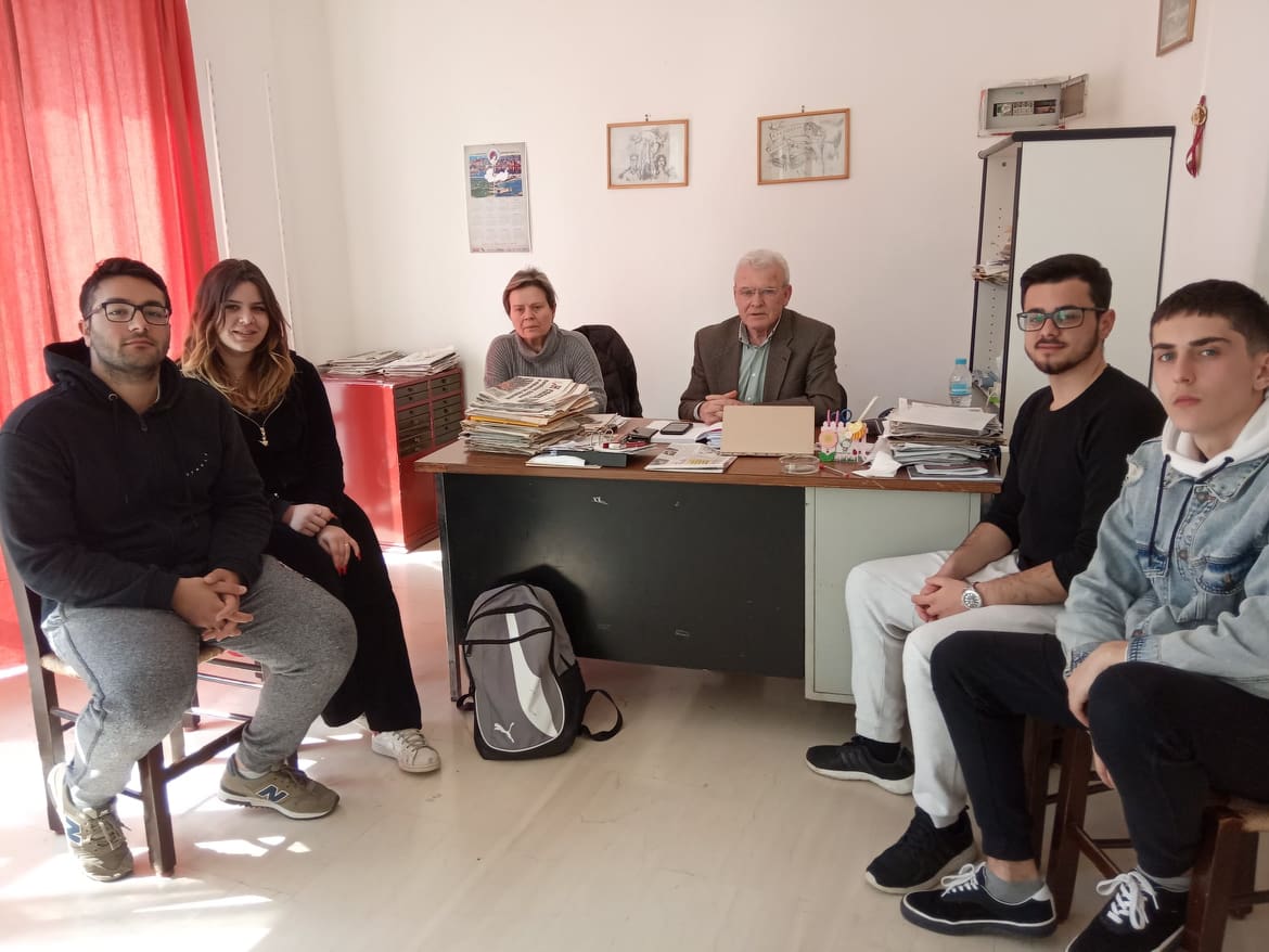 Θραψανιώτης με το ΔΣ του Συλλόγου σπουδαστών της ΑΣΤΕΚ