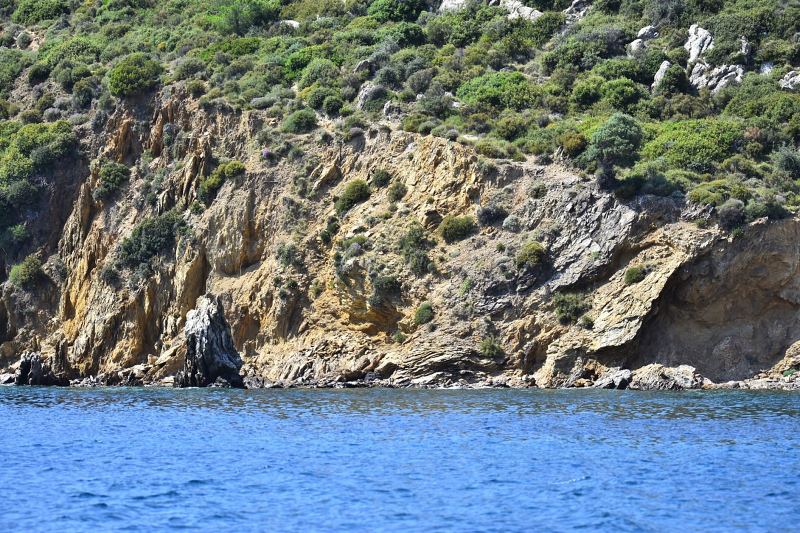 "Είπα σου": Μελί Καραμπούρνων Ερυθραίας Μικράς Ασίας