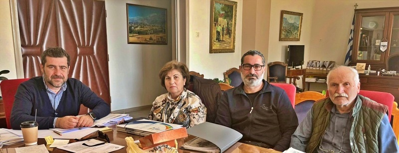Συνάντηση Αντιπεριφερειάρχη Λασιθίου με τον πρόεδρο Καστελλίου και τον π. πρόεδρο Φουρνής