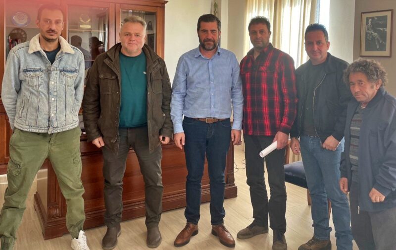 Σύσκεψη για τα προβλήματα της κοινότητας Κρούστα
