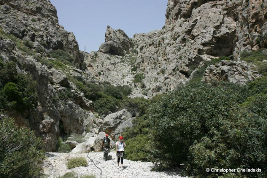 Απιδιανό φαράγγι (Γούδουρας) με τον Χριστόφορο