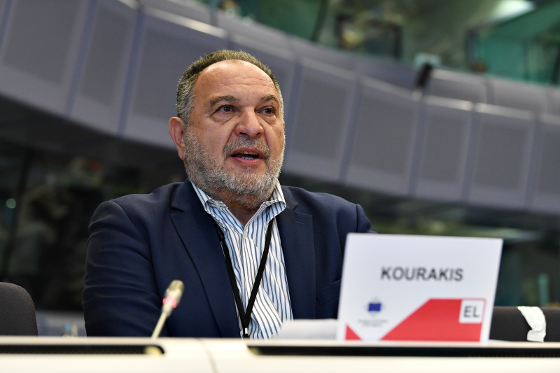 ο Πρόεδρος της ΠΕΔ Κρήτης Γιάννης Κουράκης στην επιτροπή Περιφερειών