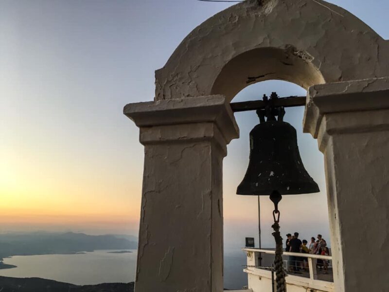 Απογευματινή πεζοπορία στη Μονή Παναγίας Φανερωμένης