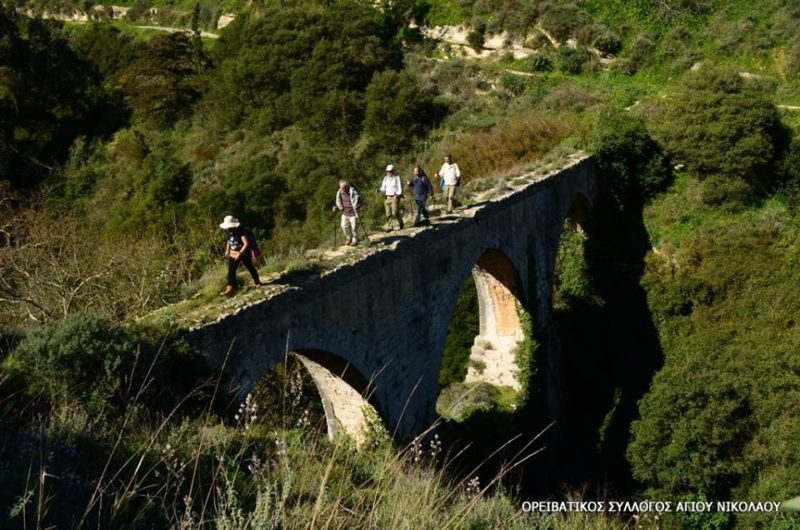 Πεζοπορία Αρχάνες - αρχαιότητες στο Φουρνί - Κνωσανό φαράγγι  