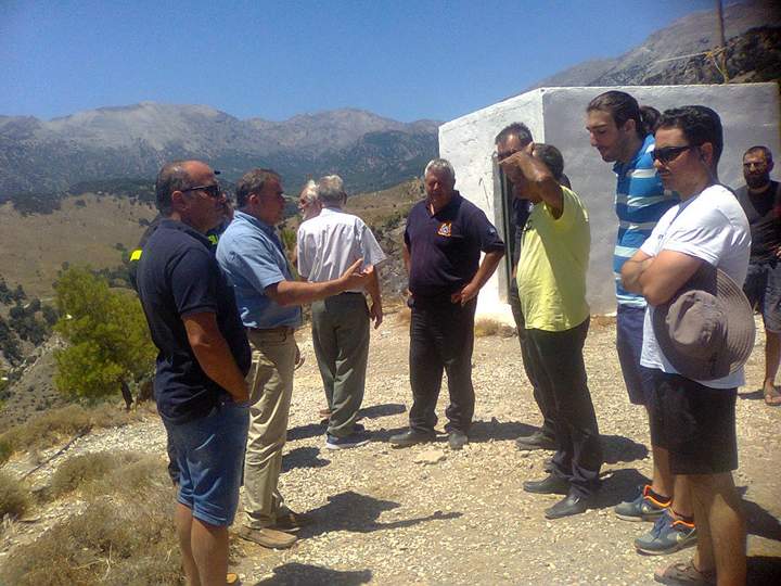 ΚΟΒ Ιεράπετρας επίσκεψη στις πυρόπληκτες περιοχές