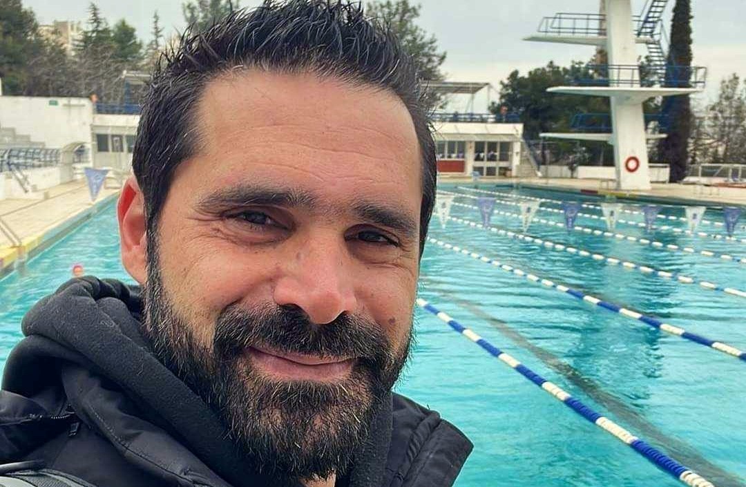 Ο Χαράλαμπος Ταϊγανίδης μιλά σε μαθητές του 1ου Γυμνασίου Σητείας