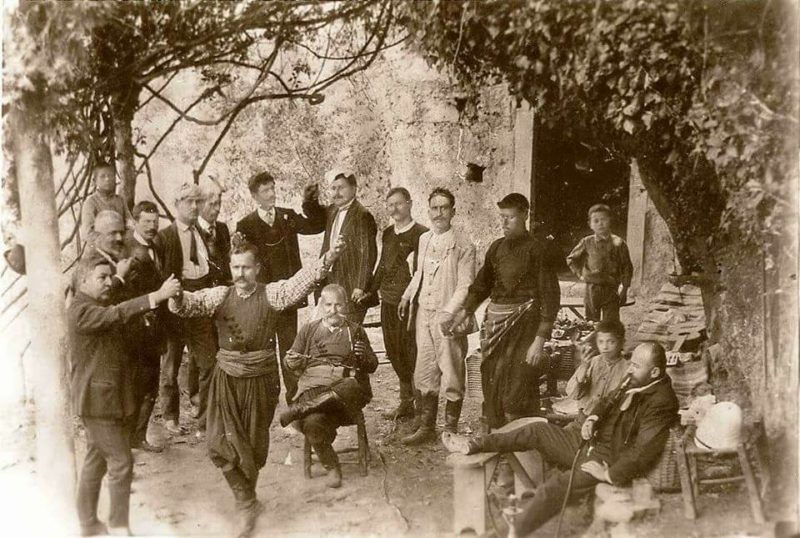 Δημήτρης Σγουρός, "χοροστάσι"