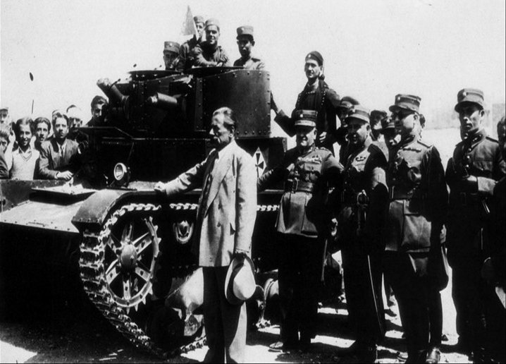 Ανορθόδοξοι Πόλεμοι, Κρίσεις, Δικτατορίες: ο ελληνικός εικοστός αιώνας