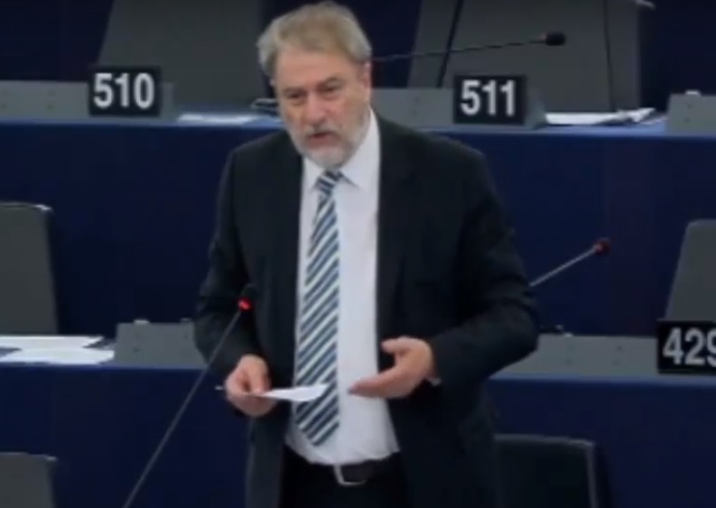 Ο Νότης Μαριάς τα ακριβά εισιτήρια της AEGEAN