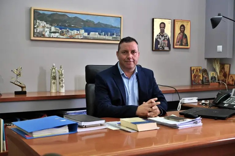 Απάντηση του Δημάρχου Αγίου Νικολάου Μανώλη Μενεγάκη σε ανακοινώσεις δημοτικών παρατάξεων