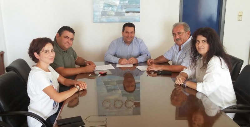 Με το έργο αυτό αναβαθμίζεται το δυτικό παραλιακό μέτωπο του Λιμένα Χερσονήσου