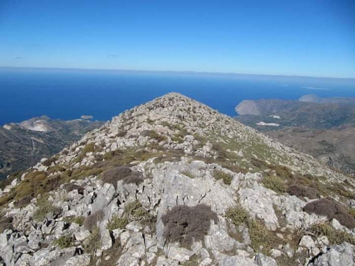 Ανάβαση στο Σπαθί στη Λάστρο